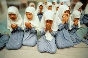 DEL muslim children.jpg